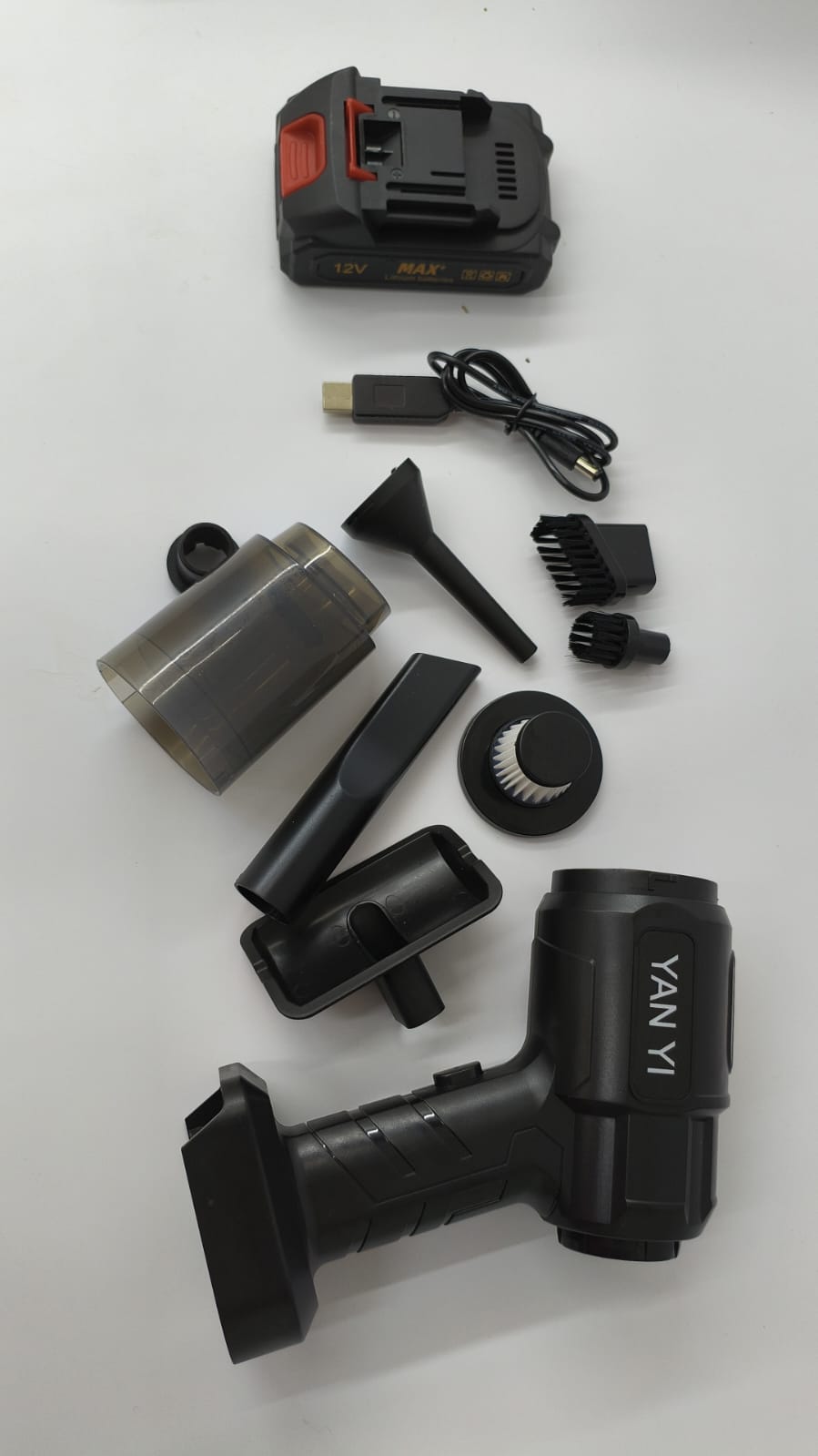 Aspiradora portátil de 120 W recargable